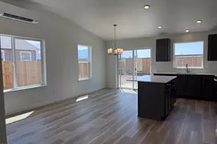 225 SE Peppermint Loop, Culver, OR 97734 - Photo 4