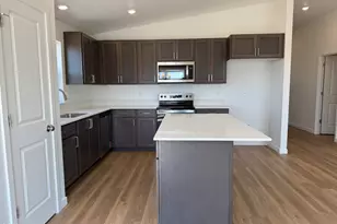 237 SE Peppermint Loop, Culver, OR 97734 - Photo 8