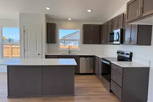 237 SE Peppermint Loop, Culver, OR 97734 - Photo 6