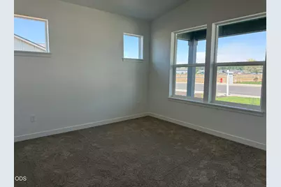 237 SE Peppermint Loop #4, Culver, OR 97734 - Photo 16