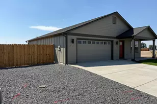 251 SE Peppermint Loop, Culver, OR 97734 - Photo 2
