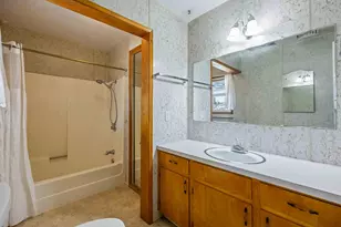 248 NW 3rd St, Redmond, OR 97756 - Photo 16
