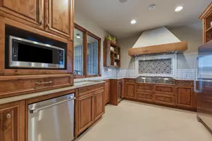 19100 Macalpine Loop, Bend, OR 97702 - Photo 16