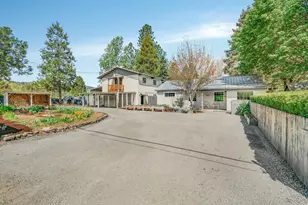 1381 Oak Hill Rd, Roseburg, OR 97471 - Photo 4