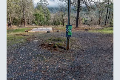1329 W Evans Creek Road, Rogue River, OR 97537 - Photo 4