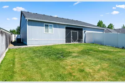 628 Barton Road, Eagle Point, OR 97524 - Photo 26