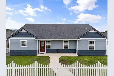 628 Barton Road, Eagle Point, OR 97524 - Photo 1