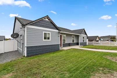 628 Barton Road, Eagle Point, OR 97524 - Photo 4