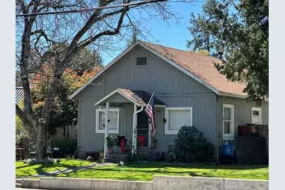1111 NW B Street, Grants Pass, OR 97526 - Photo 1