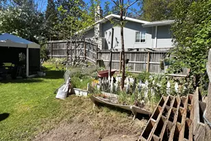 1111 NW B St, Grants Pass, OR 97526 - Photo 4