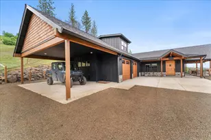 2220 Butte Falls Hwy, Eagle Point, OR 97524 - Photo 4