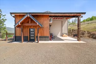 2220 Butte Falls Hwy, Eagle Point, OR 97524 - Photo 56