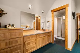 8588 Red Wing Ln, Redmond, OR 97756 - Photo 24