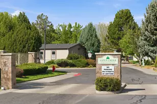 2530 SW Evening Primrose Dr, Redmond, OR 97756 - Photo 20