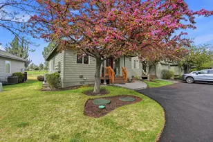 999 Golden Pheasant Dr, Redmond, OR 97756 - Photo 6
