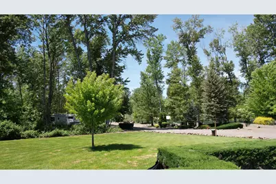 20055 Highway 62 #UNIT 15, Shady Cove, OR 97539 - Photo 48