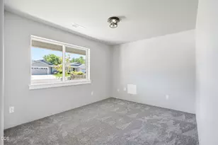 1834 Ingram Ln, Medford, OR 97501 - Photo 14