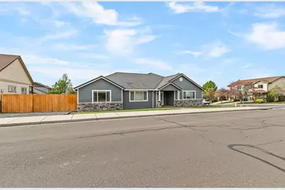 602 Barton Road, Eagle Point, OR 97524 - Photo 30