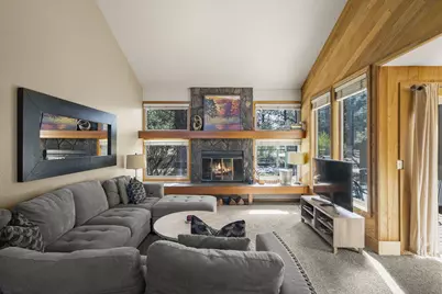 17755 Lake Aspen Court #25, Sunriver, OR 97707 - Photo 2