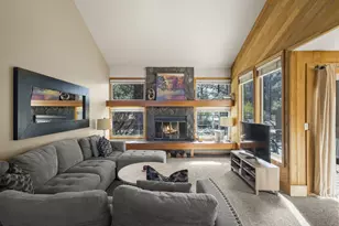 17755 Lake Aspen Ct, Sunriver, OR 97707 - Photo 2