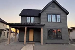 1105 NW Kendrick Pl, Bend, OR 97703 - Photo 2