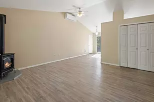 61009 Lodgepole Dr, Bend, OR 97702 - Photo 4