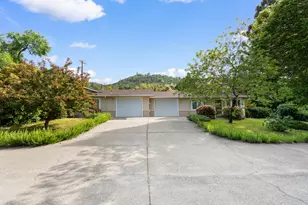 1701 NE Foothill Blvd, Grants Pass, OR 97526 - Photo 4