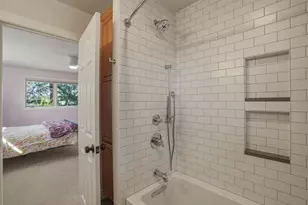 61807 Fall Creek Loop, Bend, OR 97702 - Photo 24