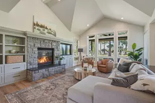 61807 Fall Creek Loop, Bend, OR 97702 - Photo 4