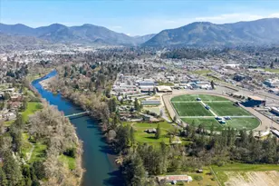 1300 Daisy Ln, Grants Pass, OR 97527 - Photo 56