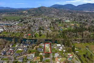 1300 Daisy Ln, Grants Pass, OR 97527 - Photo 44