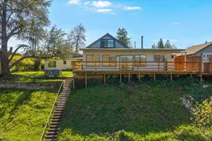 1300 Daisy Ln, Grants Pass, OR 97527 - Photo 52