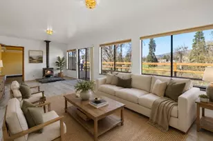 1300 Daisy Ln, Grants Pass, OR 97527 - Photo 1