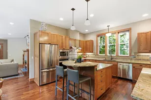 2322 NW High Lakes Loop, Bend, OR 97703 - Photo 16