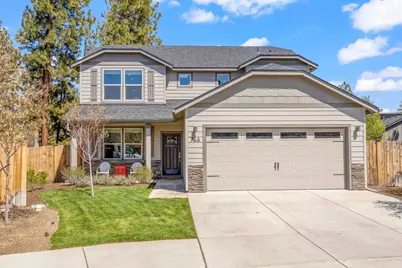 746 N Roundhouse Court, Sisters, OR 97759 - Photo 1