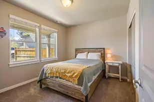 746 N Roundhouse Ct, Sisters, OR 97759 - Photo 24