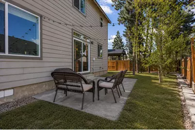 746 N Roundhouse Court, Sisters, OR 97759 - Photo 28
