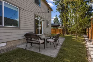 746 N Roundhouse Ct, Sisters, OR 97759 - Photo 28