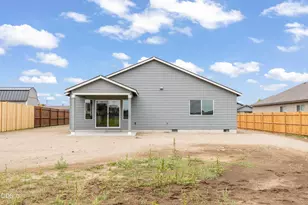406 NW Monte Vis Ave, Madras, OR 97741 - Photo 30