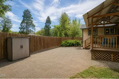 1203 4th Avenue, Gold Hill, OR 97525 - Photo 28