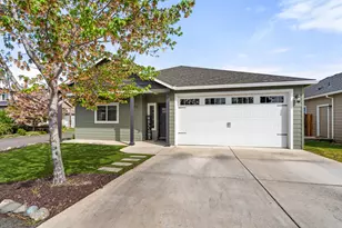 1350 Swayze Ln, Medford, OR 97501 - Photo 1