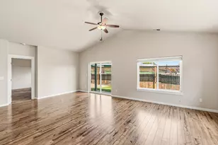 1350 Swayze Ln, Medford, OR 97501 - Photo 18