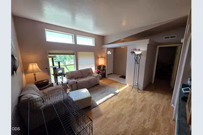 330 N Baker Avenue, Chiloquin, OR 97624 - Photo 6