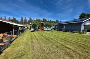 330 N Baker Ave, Chiloquin, OR 97624 - Photo 26