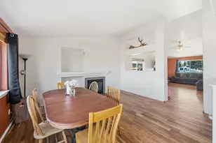 2113 NW 22nd St, Redmond, OR 97756 - Photo 8
