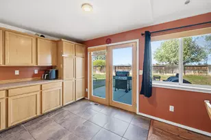 2113 NW 22nd St, Redmond, OR 97756 - Photo 10