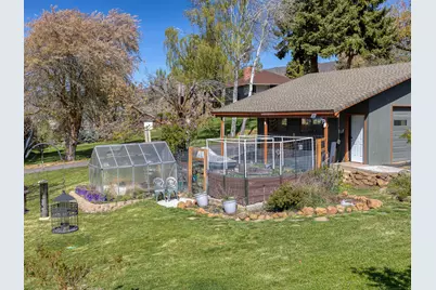 1662 Cove Point Road, Klamath Falls, OR 97601 - Photo 18