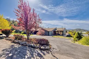 1662 Cove Point Rd, Klamath Falls, OR 97601 - Photo 8