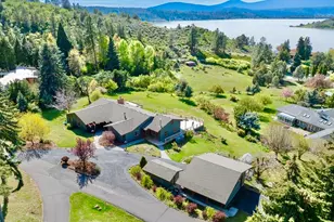 1662 Cove Point Rd, Klamath Falls, OR 97601 - Photo 2