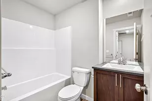 3561 NW 7th St, Redmond, OR 97756 - Photo 24
